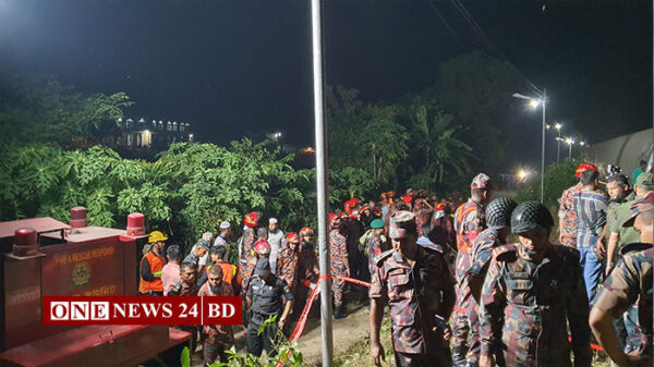 ভৈরবে ট্রেন দুর্ঘটনায় উদ্ধারকাজ সমাপ্ত ঘোষণা