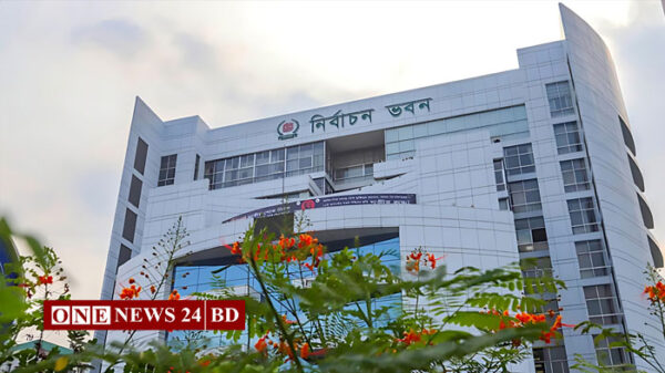 নির্বাচন পেছাতে ইসিকে লিগ্যাল নোটিশ