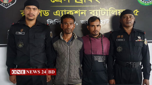 নওগাঁয় অভিনব কায়দায় লুকিয়ে রাখা গাঁজাসহ ২ মাদক সম্রাট গ্রেফতার
