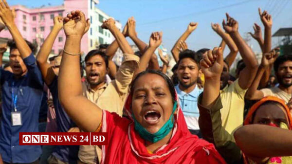 ঘোষিত ন্যূনতম মজুরি মানছেন না শ্রমিকরা, শুক্রবার প্রতিবাদ