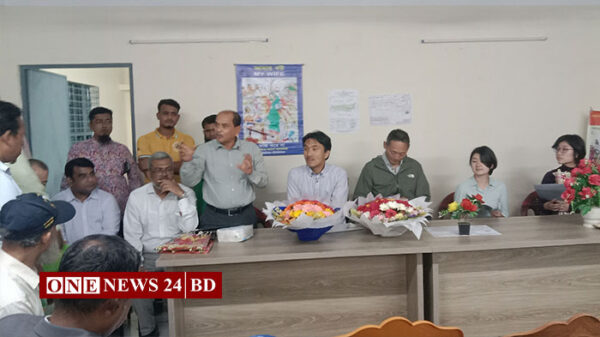 পাকুন্দিয়ায় পাবদা খাল পরিদর্শন করলেন জাইকা প্রতিনিধিরা