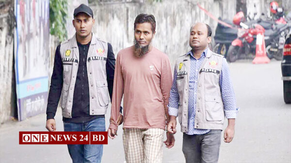 ৪০০ বোমা তৈরি, লন্ডনে ছবি পাঠালেই পুরস্কার পেতেন বোমা মাওলানা