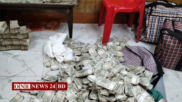 এমপির বাড়িতে মিলল ৪৬৬ কোটি টাকা