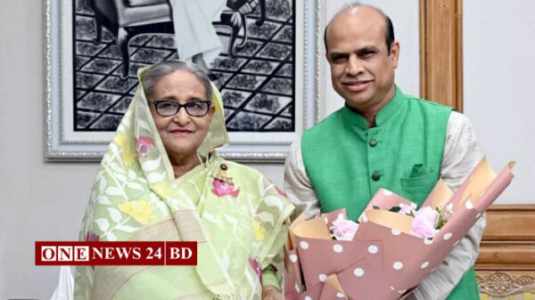 প্রধানমন্ত্রীর বিশেষ সহকারী পদে পুনঃরায় নিয়োগ পেলেন কৃষিবিদ হুমায়ুন