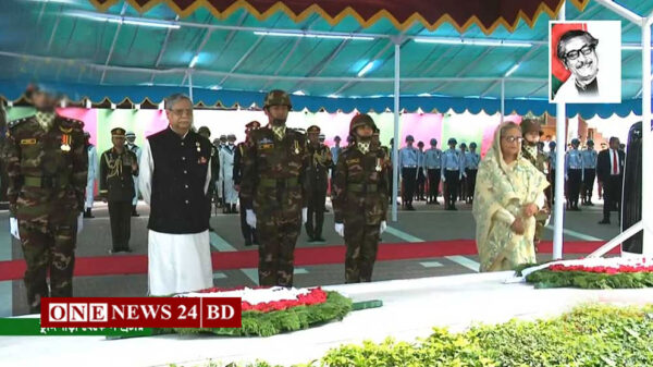 গোপালগঞ্জে বঙ্গবন্ধুর সমাধিতে রাষ্ট্রপতি ও প্রধানমন্ত্রীর শ্রদ্ধা