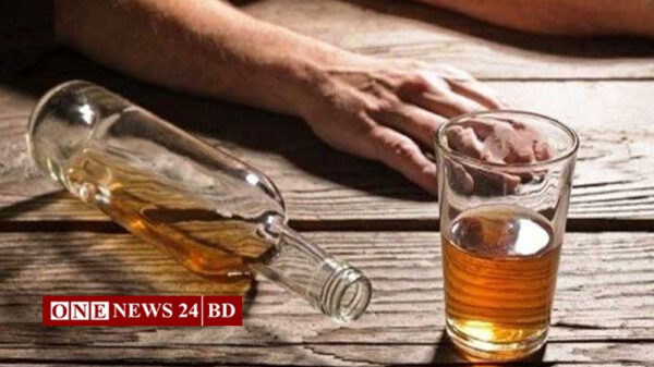 অতিরিক্ত মদ পানে মারা গেলেন তিন যুবক