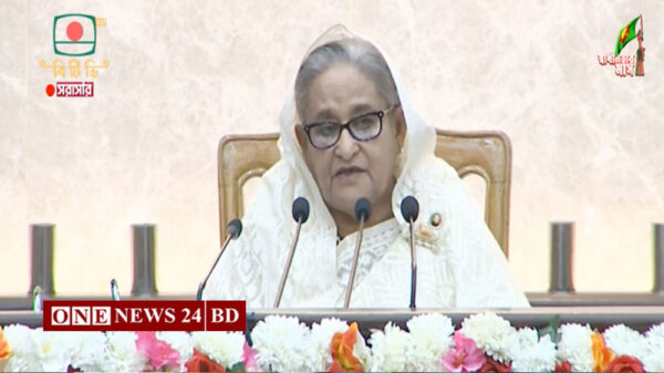 বাজারে নজরদারি ও মজুত-মূল্যবৃদ্ধি রোধে কাজ করতে ডিসিদের নির্দেশ