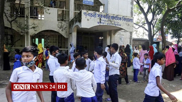 শিক্ষাপ্রতিষ্ঠানের ছুটি কমতে পারে সাতদিন, সিদ্ধান্ত আজ
