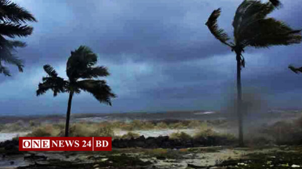 দুপুরের মধ্যে ২০ জেলায় ৬০ কিমি বেগে ঝড়ের আশঙ্কা