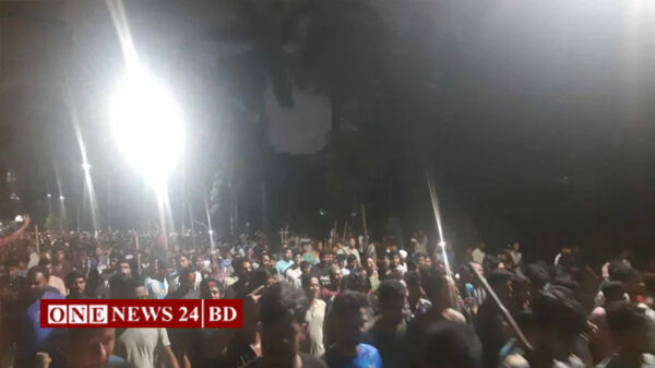 সচিবালয়ে আনসারদের সঙ্গে শিক্ষার্থীদের সংঘর্ষ