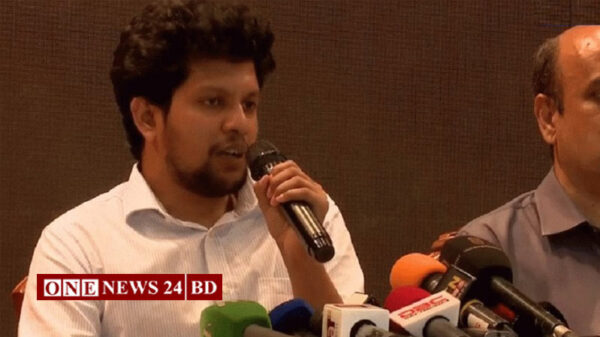 ১৯৭১ এর আকাঙ্ক্ষাকে পাশ কাটালে তা আত্মঘাতী হবে: মাহফুজ আলম