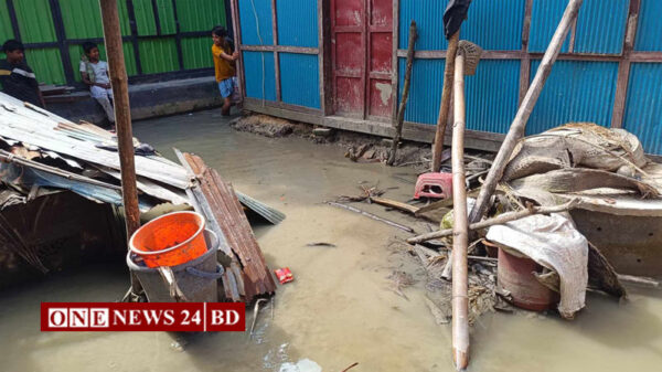 এখনো পানিবন্দি হাজারো মানুষ, খাদ্য সংকট-রোগবালাই