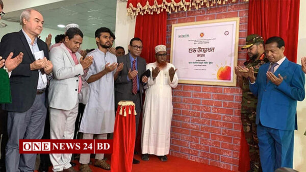 সংস্কার শেষে নির্বাচন দিয়ে ক্ষমতা হস্তান্তর করা হবে: উপদেষ্টা আসিফ