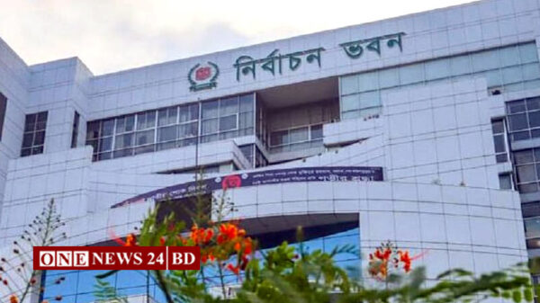 তিন কর্মকর্তাকে ওএসডি করল ইসি