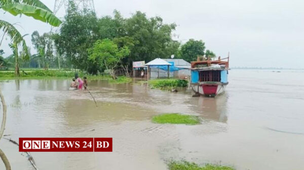 রংপুরে আকস্মিক বন্যায় লক্ষাধিক মানুষ পানিবন্দি