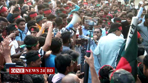 ৪৮ ঘণ্টার মধ্যে ছাত্রলীগকে নিষিদ্ধের আল্টিমেটাম