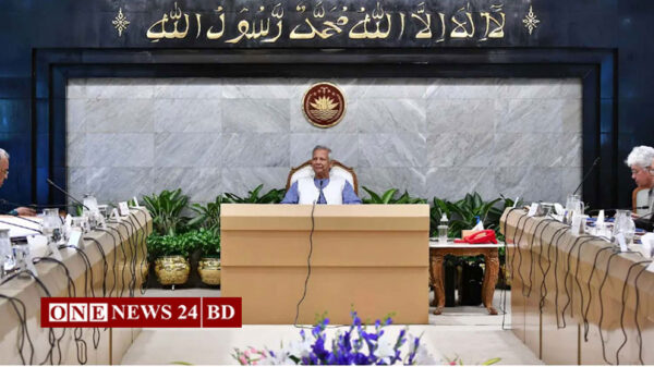 রাষ্ট্রপতির থাকা না–থাকার প্রশ্নে দলগুলোর সঙ্গে আলোচনা করে সিদ্ধান্ত