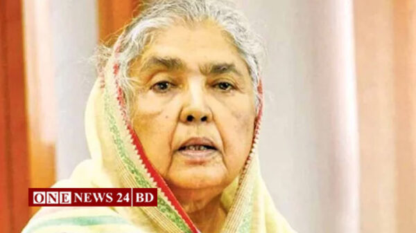 স্বামীর কবরে চিরনিদ্রায় মতিয়া চৌধুরী, পেলেন না মুক্তিযোদ্ধার অন্তিম সম্মান