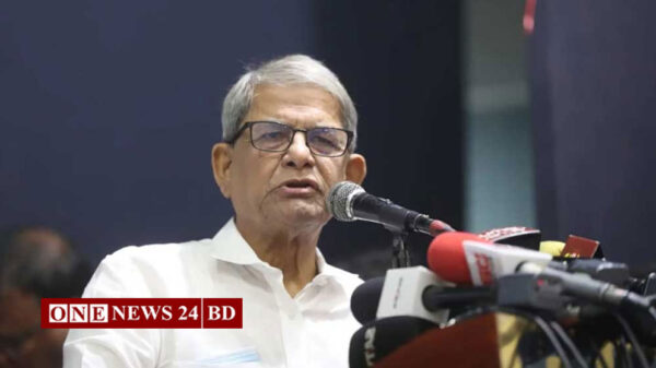 ফ্যাসিবাদ কিন্তু মাথাচাড়া দিয়ে উঠতে শুরু করেছে: মির্জা ফখরুল