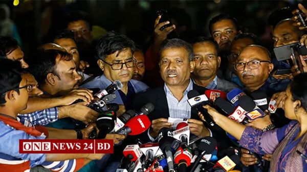 দেশের প্রশ্নে সব দল ঐক্যবদ্ধ থাকার ঘোষণা দিয়েছে: আসিফ নজরুল