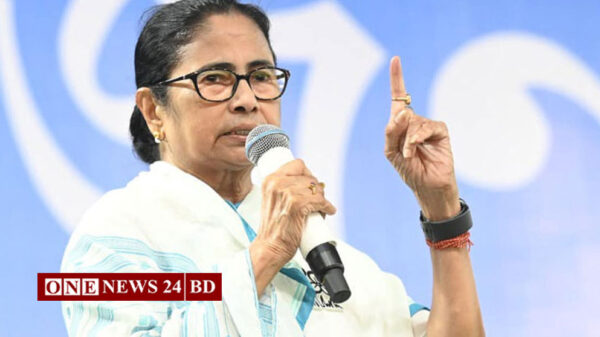 পশ্চিমবঙ্গে বাংলাদেশিদের ঢোকাচ্ছে বিএসএফ: মমতা