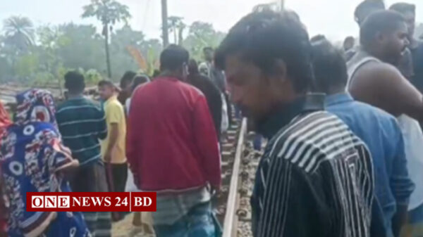 ফরিদপুরে ট্রেনের ধাক্কায় মাইক্রোবাসের ৫ যাত্রী নিহত