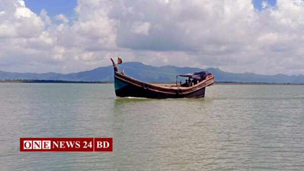 নাফ নদী থেকে ট্রলারসহ চার জেলেকে ধরে নিয়ে গেছে ‘আরাকান আর্মি’