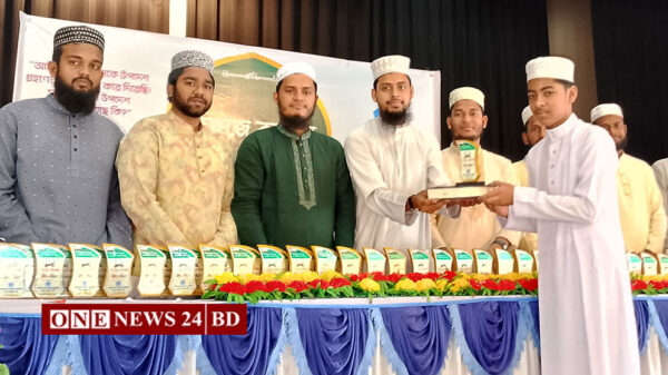 নওগাঁয় ২৫০ জন কুরআনের হাফেজকে সংবর্ধনা দিলো ছাত্রশিবির