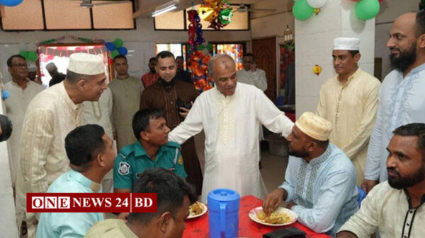 রাজারবাগ পুলিশ লাইনস পরিদর্শনে স্বরাষ্ট্র উপদেষ্টা