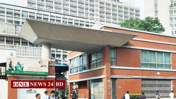 সচিবালয়ে কর্মরতদের রেশন দেবে সরকার