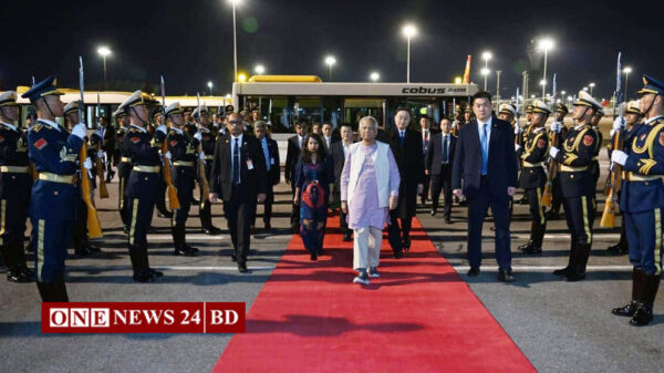 দেশের উদ্দেশে রওনা দিয়েছেন প্রধান উপদেষ্টা