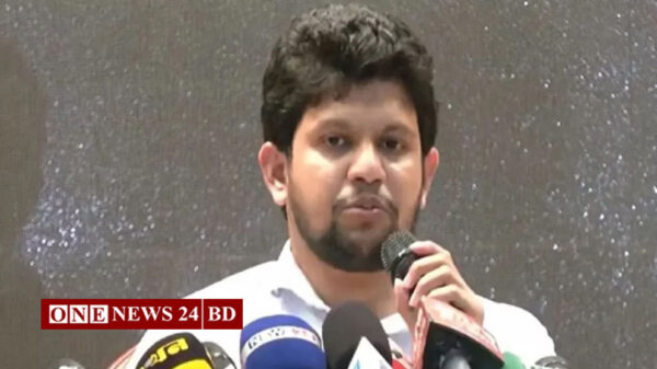 আওয়ামী লীগকে কোনো দিন রাজনৈতিকভাবে দাঁড়াতে দেব না: উপদেষ্টা মাহফুজ