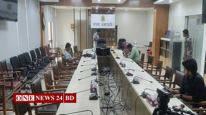 দেড় ঘণ্টা অপেক্ষা করেও সাংবাদিক ৫ জন, স্থগিত হল ফারুকীর সংবাদ সম্মেলন