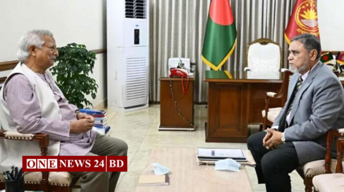 প্রতিটি স্কুল ব্যাংকের সঙ্গে যুক্ত করার তাগিদ গভর্নরের