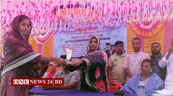 নওগাঁর বদলগাছিতে কৃতি শিক্ষার্থীদের সংবর্ধনা অনুষ্ঠিত