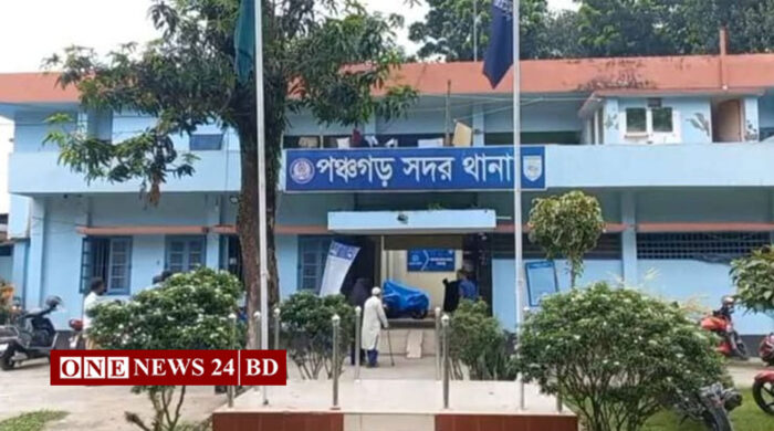 পঞ্চগড়ে সন্তানের গলায় ছুরি ধরে মাকে দলবেঁধে ধর্ষণ, গ্রেপ্তার ৪