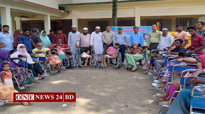 পাকুন্দিয়ায় ১৫ জন প্রতিবন্ধীর মাঝে বিনামূল্যে হুইল চেয়ার বিতরণ