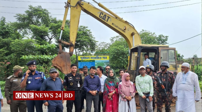 দখলমুক্ত হলো পূর্বাচলের ১৪৪ একর বনভূমি, ১৫৫টি ঘর উচ্ছেদ