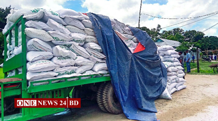 তাড়াইলে ৩০০ বস্তা সার জব্দ করেছে থানা পুলিশ