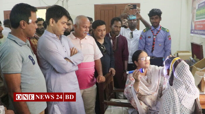 নওগাঁয় মনোনয়ন প্রত্যাশী ডাবলুর উদ্যোগে চক্ষু শিবির অনুষ্ঠিত