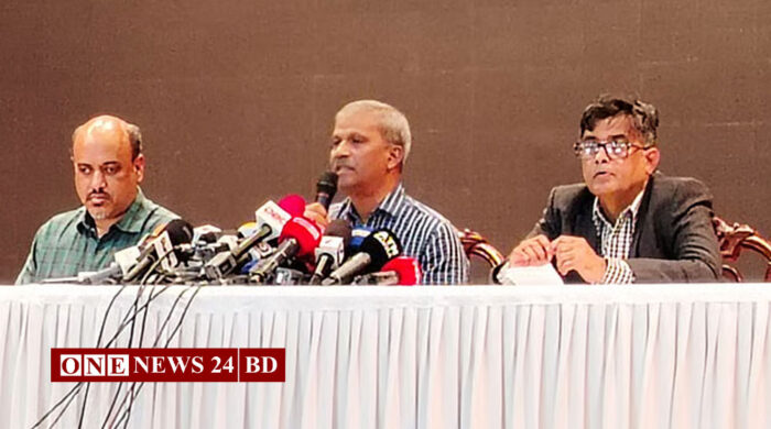 দ্রুতই গণভোটের সিদ্ধান্ত দেবেন প্রধান উপদেষ্টা: আসিফ নজরুল