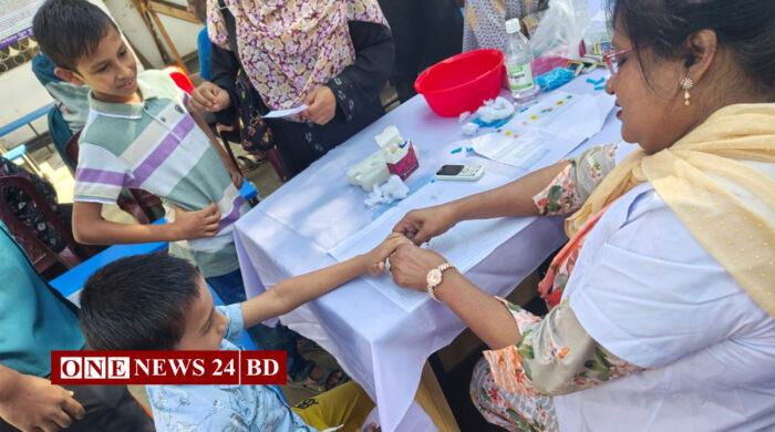 মার্স ও ফিউচার ড্রিম স্কুলের যৌথ উদ্যোগে বিনামূল্যে রক্তের গ্রুপ পরীক্ষা