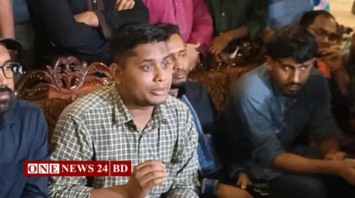 সংস্কারকে কেন্দ্র করে বাংলাদেশে এখন দুটি পক্ষে বিভক্ত: হাসনাত আবদুল্লাহ