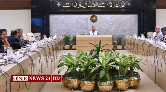 ভূমিকম্পের প্রস্তুতি নিয়ে জরুরি বৈঠকে প্রধান উপদেষ্টা