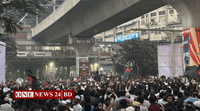 হাদি হত্যার বিচার চেয়ে বিক্ষোভকারীদের শাহবাগ ত্যাগ