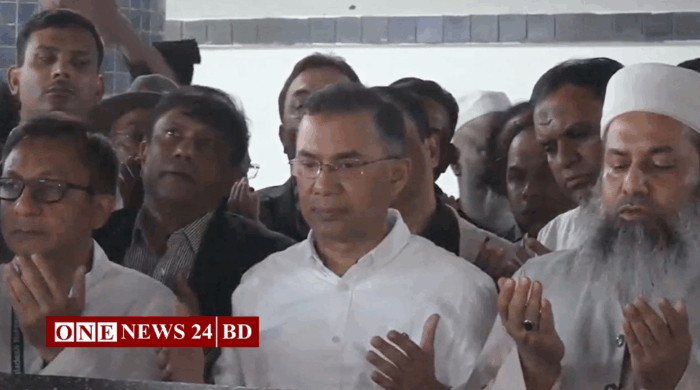 শাহজালালের মাজার জিয়ারত করলেন তারেক রহমান