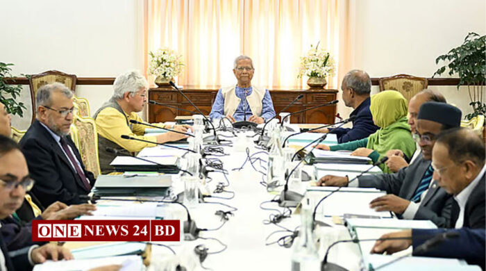 নির্বাচনের আগে দ্রুত লুটের অস্ত্র উদ্ধারের নির্দেশ প্রধান উপদেষ্টার