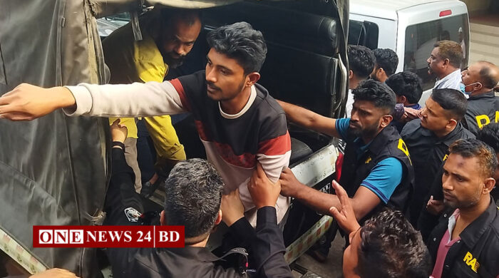 কিশোরগঞ্জে দ্রুত পাসপোর্টের নামে প্রতারণা, ২০ দালাল আটক
