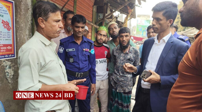 পবিত্র রমজানকে ঘিরে তাড়াইল সদর বাজারে মনিটরিং কার্যক্রম পরিচালনা করেছেন উপজেলা সহকারী কমিশনার (ভূমি) ও নির্বাহী ম্যাজিস্ট্রেট জিসান আলী। গতকাল শুক্রবার দুপুর ২টা ৩০ মিনিটের দিকে তাড়াইল সদর বাজারে এ মনিটরিং কার্যক্রম পরিচালিত হয়। এসময় মনিটরিং কমিটির সদস্যরা বাজার প্রদক্ষিণ করেন এবং বিভিন্ন দোকান পরিদর্শন করেন। বাজার মনিটরিংয়ের সময় তিনি ব্যবসায়ীদের উদ্দেশ্যে বলেন, নিত্যপ্রয়োজনীয় দ্রব্যমূল্য যেন সহনীয় পর্যায়ে থাকে এবং মানহীন ও নিম্নমানের খাবার বাজারে বিক্রি না হয়, সে লক্ষ্যেই এই অভিযান পরিচালনা করা হচ্ছে। তিনি জানান, সামনের দিনগুলোতেও এ ধরনের কার্যক্রম অব্যাহত থাকবে। তিনি ব্যবসায়ীদের সতর্ক করে বলেন, নিত্যপ্রয়োজনীয় পণ্যের কৃত্রিম সংকট সৃষ্টি করা যাবে না। এ বিষয়ে প্রশাসনের পক্ষ থেকে স্পষ্ট বার্তা দেওয়া হচ্ছে। রমজানে মাছ, মাংস, ছোলা, চিনি, সুজি, তেল, আটা-ময়দা, খেজুর, লেবু ও শসাসহ অন্যান্য প্রয়োজনীয় পণ্যের দাম যেন ক্রয়সীমার বাইরে না যায় এবং কোনো সিন্ডিকেটের মাধ্যমে সাধারণ ভোক্তারা জিম্মি না হন, তা নিশ্চিত করতেই বাজার মনিটরিং জোরদার করা হয়েছে। তিনি আরও বলেন, প্রধানমন্ত্রীর নির্দেশনায় পবিত্র রমজানে নিত্যপ্রয়োজনীয় দ্রব্যমূল্য স্থিতিশীল রাখতে উপজেলা প্রশাসন তৎপর রয়েছে। আইন অমান্যকারীদের বিরুদ্ধে কঠোর ব্যবস্থা নেওয়া হবে।