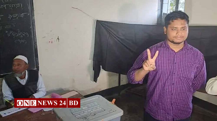 ভোট দিলেন হাসনাত আবদুল্লাহ